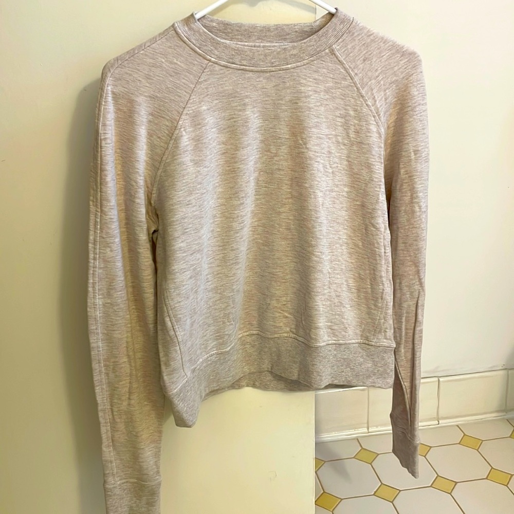 Lululemon sweatshirt